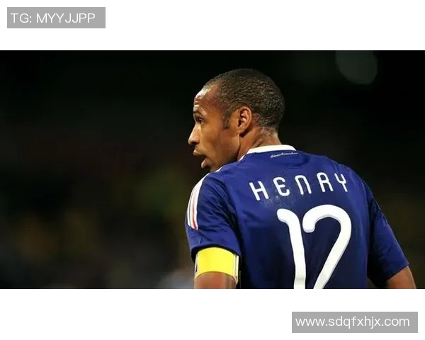 亨利足球：从传奇球员到战术大师的辉煌之路与影响力探讨